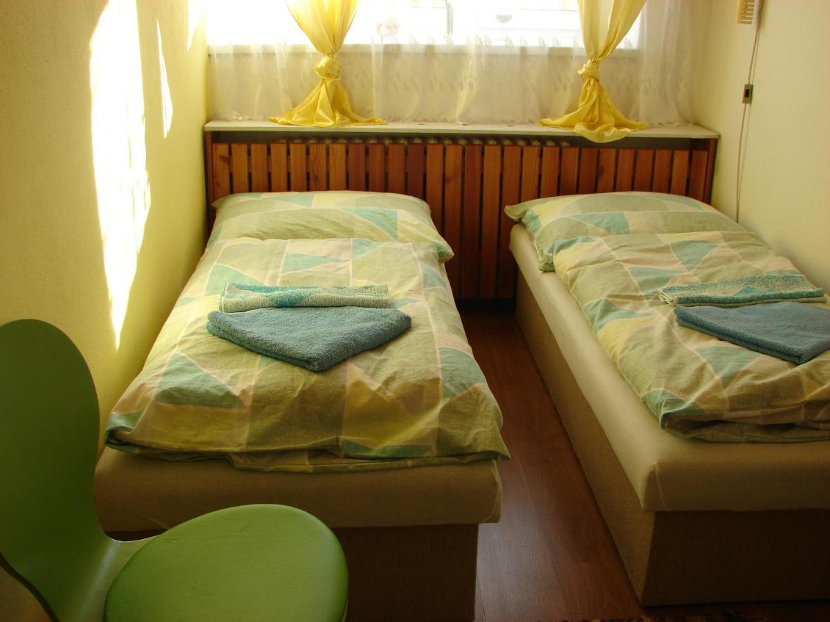 Hotel Tatrania Стара-Лесна Экстерьер фото